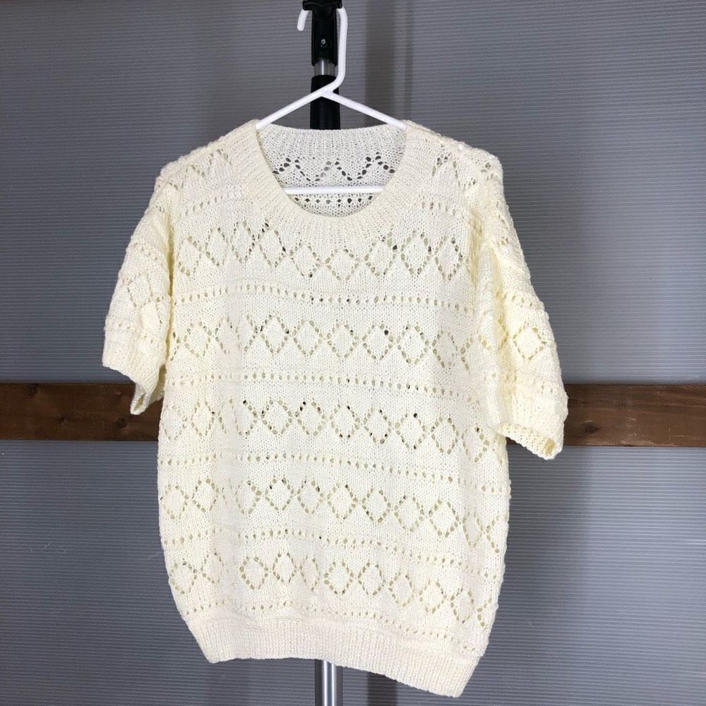 HANDMADE Cream Crochet Knit Short Sleeve Sweater Sz M